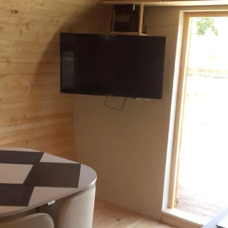 Bed & Breakfast Les Insolites Du Villaret