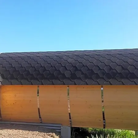 Les Insolites Du Villaret Bed & Breakfast 3*