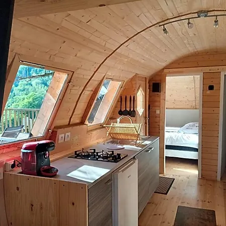 Les Insolites Du Villaret Bed & Breakfast