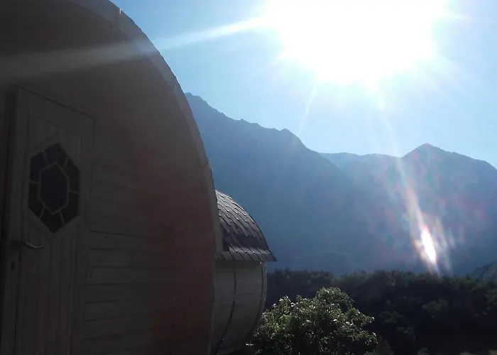 Les Insolites Du Villaret Bed & Breakfast 3*